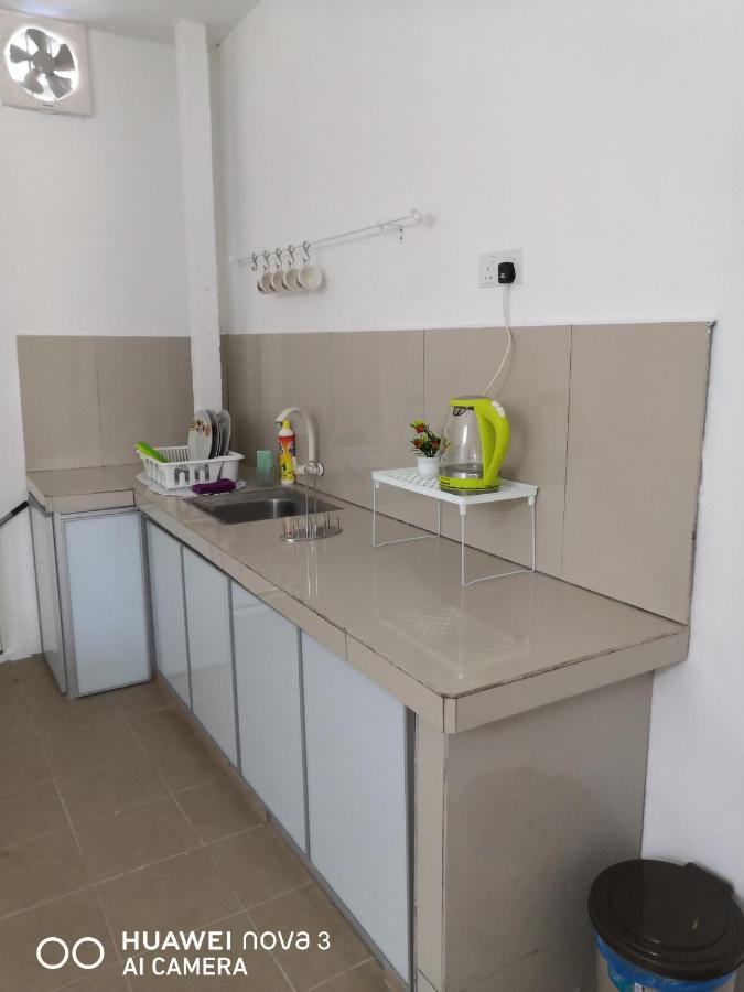 Abah 2 Room Homestay Pasir Gudang Luaran gambar