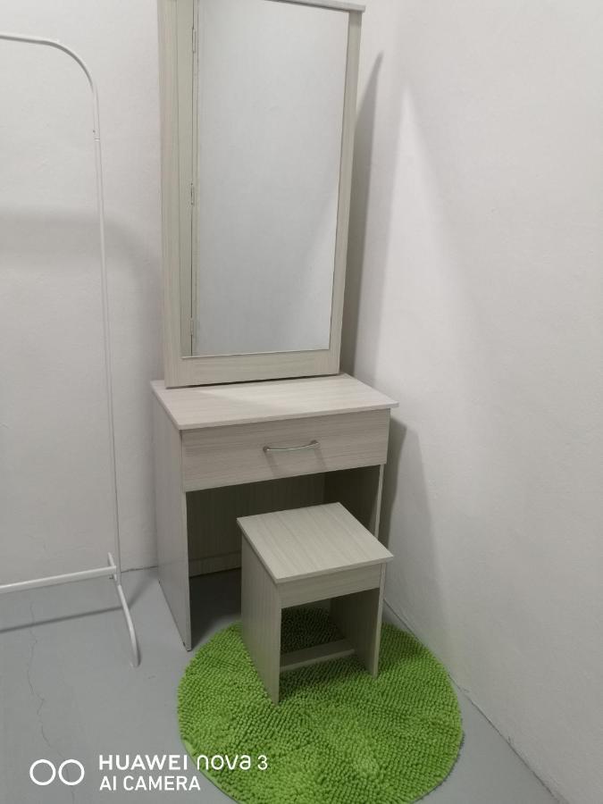 Abah 2 Room Homestay Pasir Gudang Luaran gambar